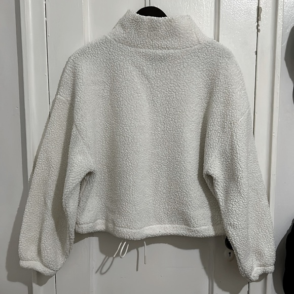 OLD NAVY Sherpa Pullover Sweater - Picture 2 of 5